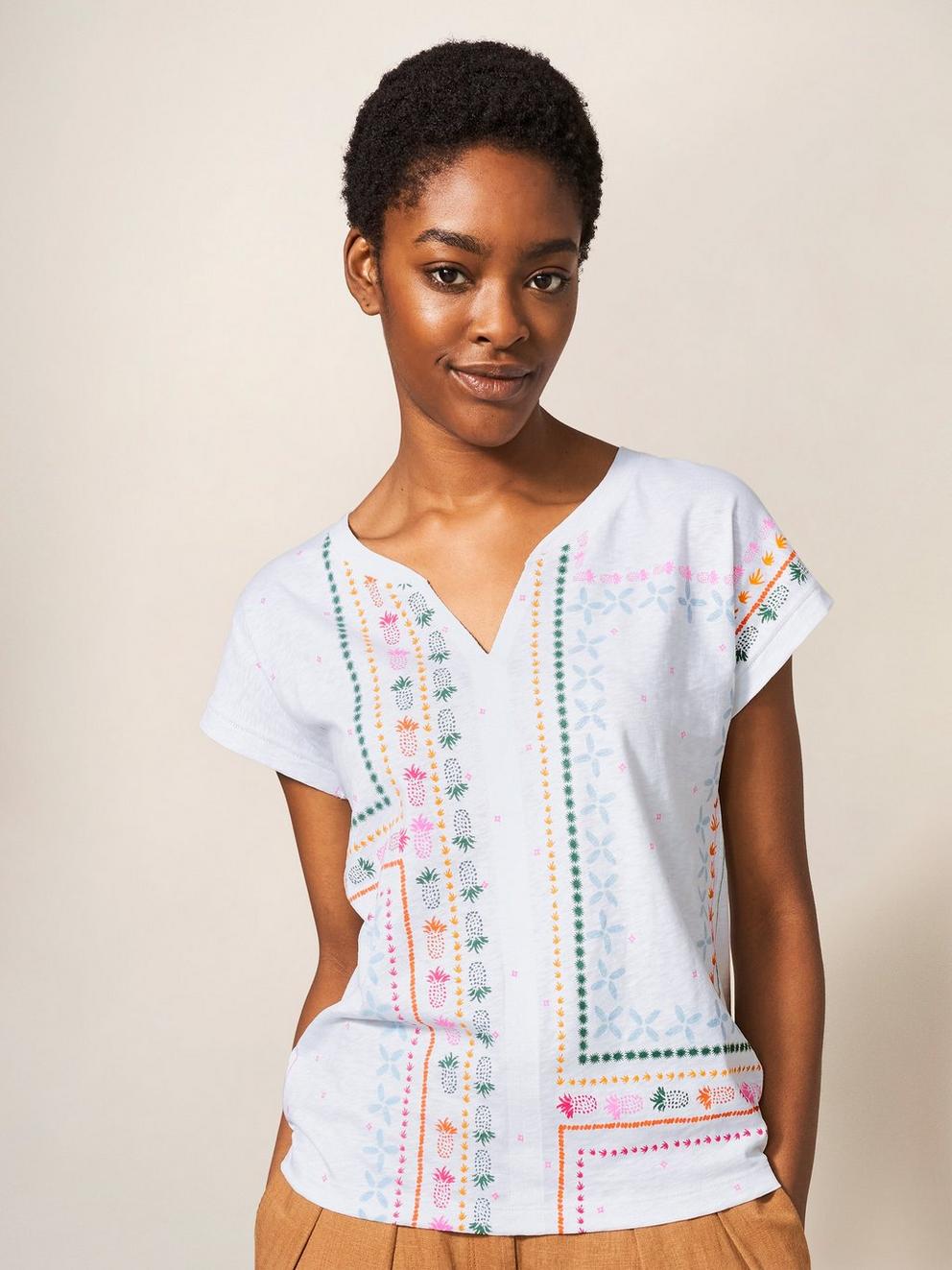 Nelly Print Teeshirt in WHITE PR - LIFESTYLE