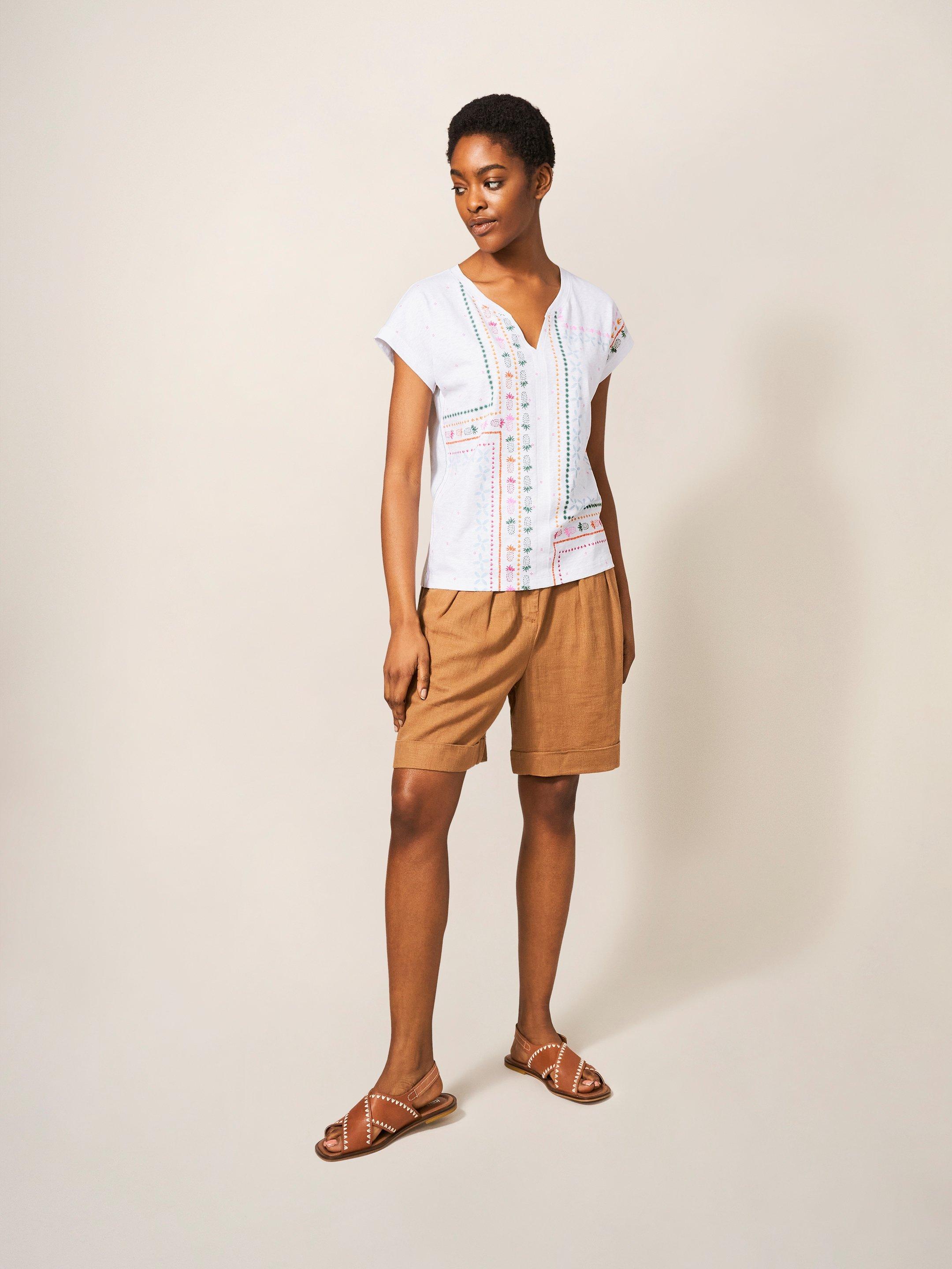 Nelly Print Teeshirt in WHITE PR - MODEL FRONT