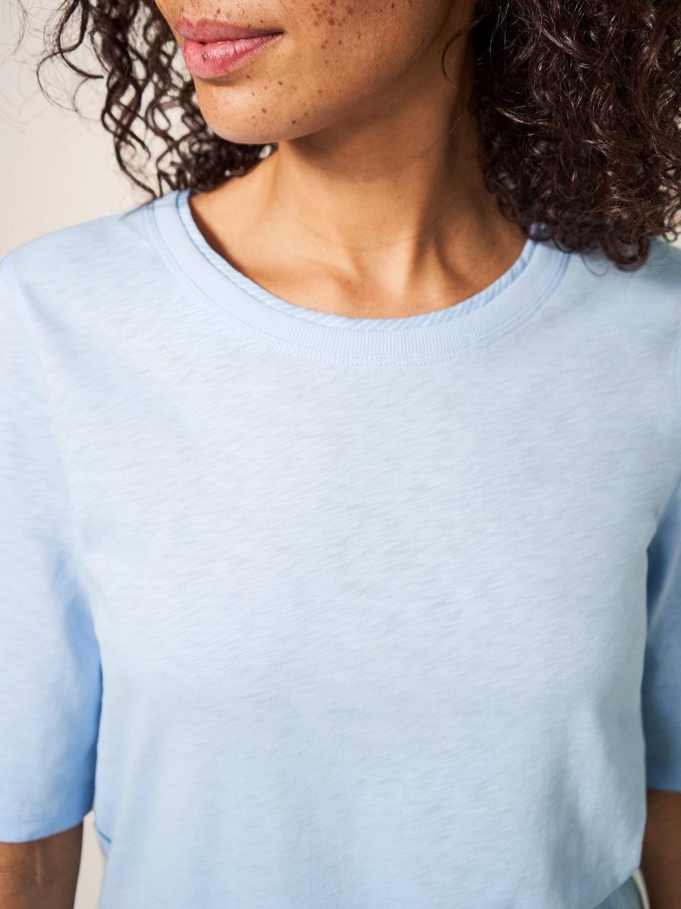 Annabel Cotton Tee in LGT BLUE - MODEL DETAIL