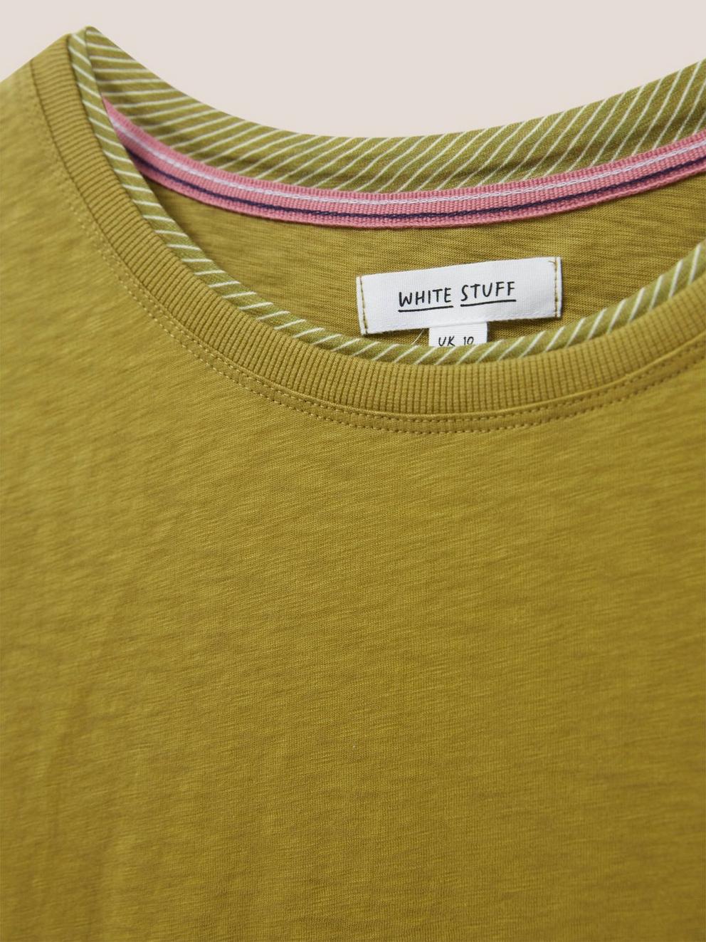 Annabel Cotton Tee in MID GREEN - FLAT DETAIL