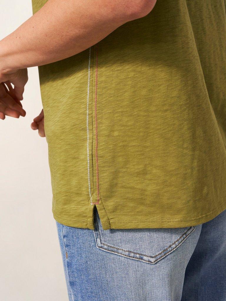 Annabel Cotton Tee in MID GREEN - MODEL DETAIL