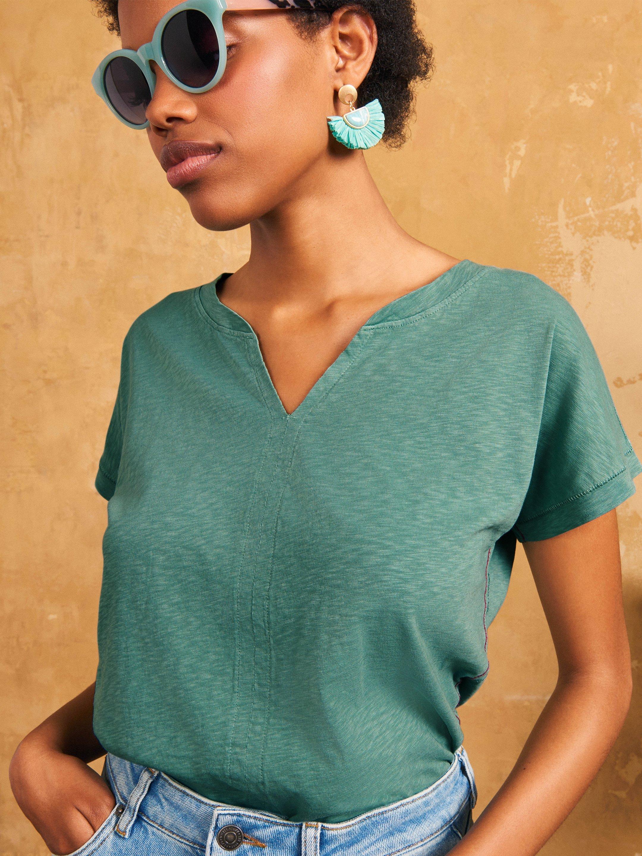 NELLY TEE in DK TEAL - MIXED
