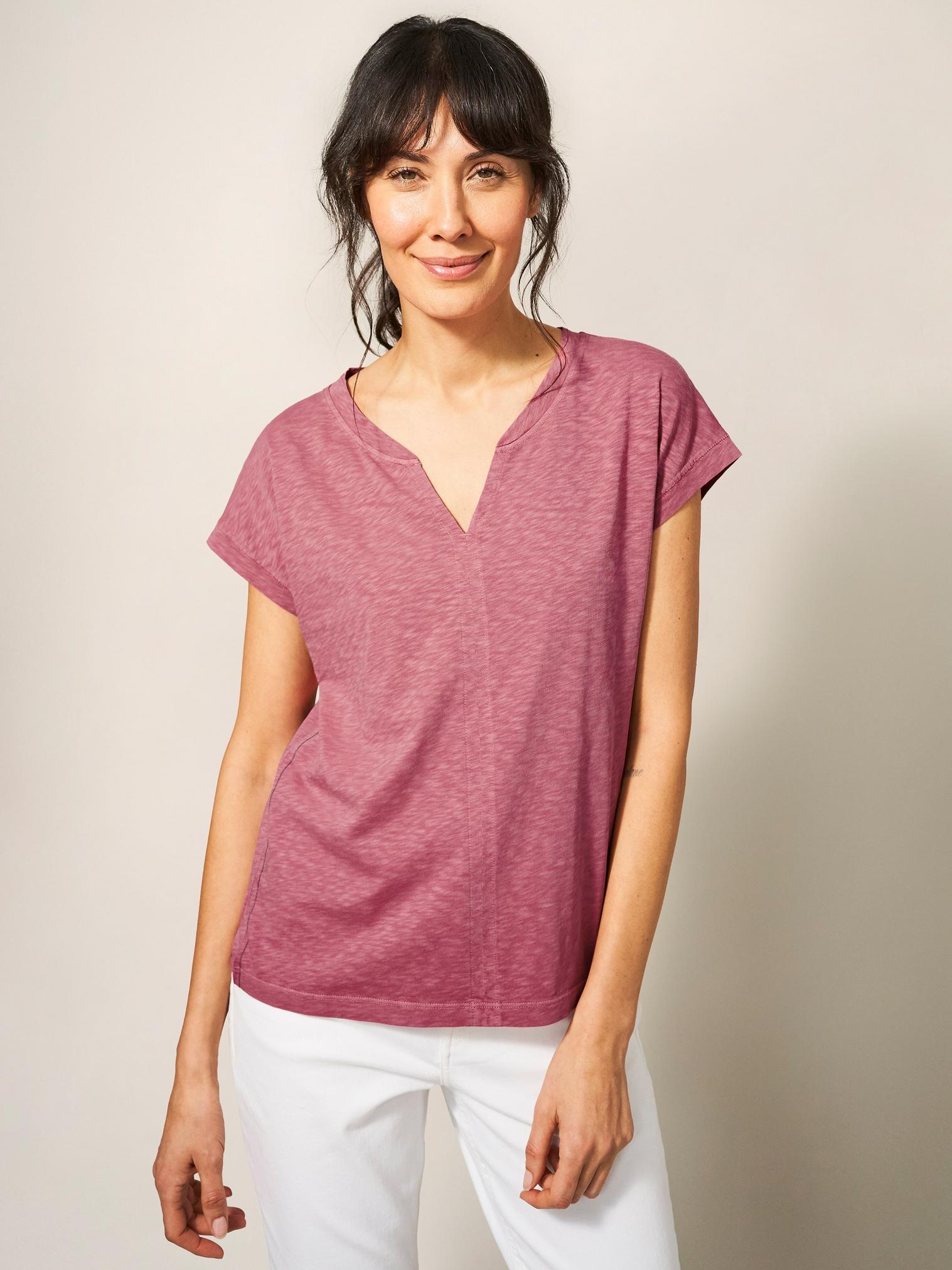 NELLY TEE in DUS PINK - LIFESTYLE