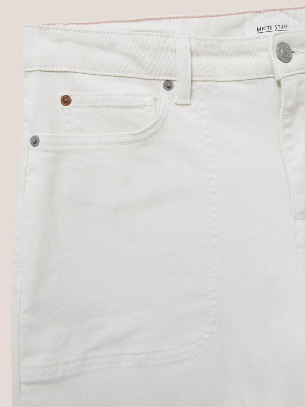 Tia Wide Leg Cropped Jean in LGT NAT - FLAT DETAIL