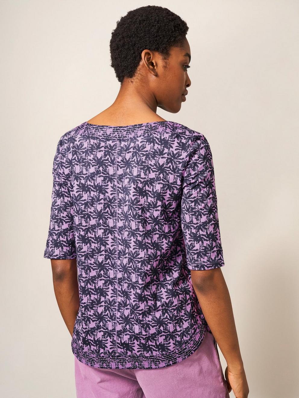 Weaver Short Sleeve Casual Tee in PURPLE MLT - MODEL BACK