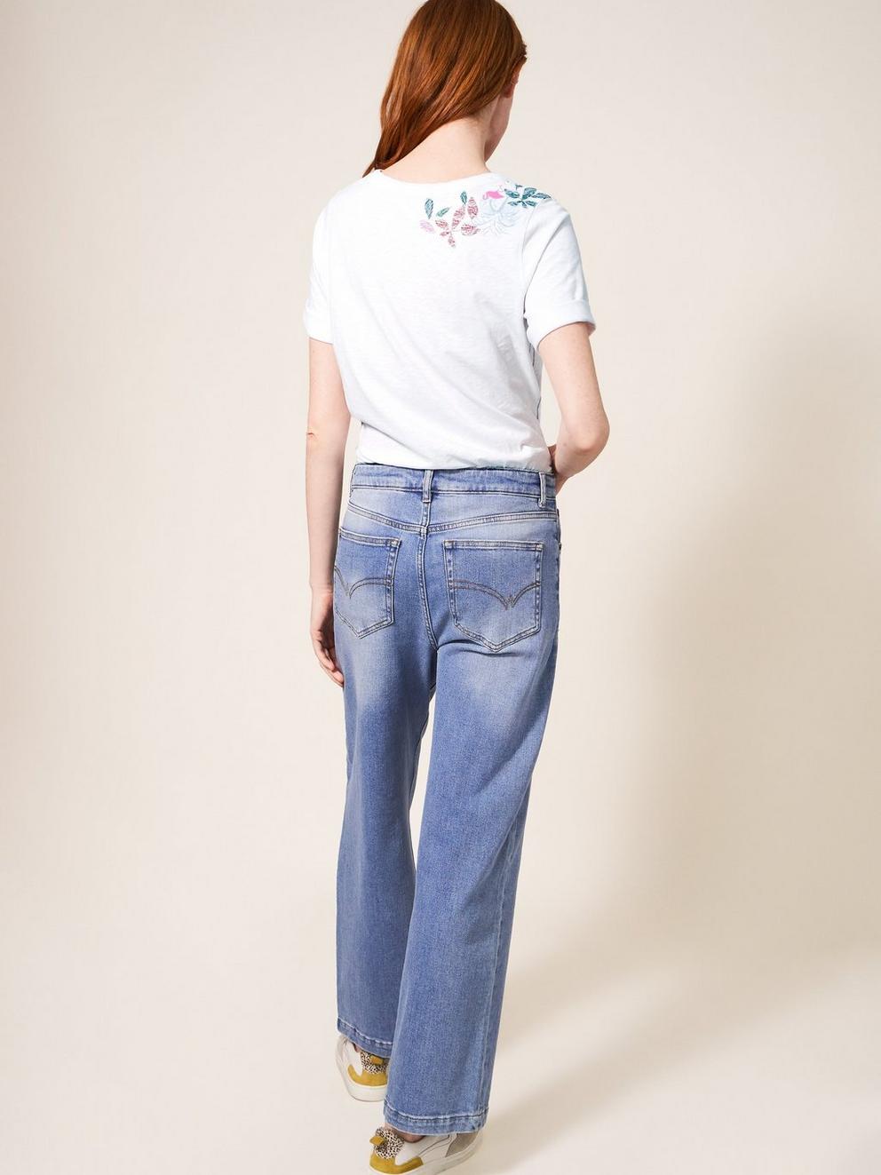 ANNABEL PRINT TEE in WHITE PR - MODEL BACK