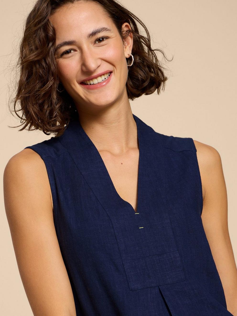 CELIA JERSEY MIX SHIRT in FR NAVY - MODEL DETAIL
