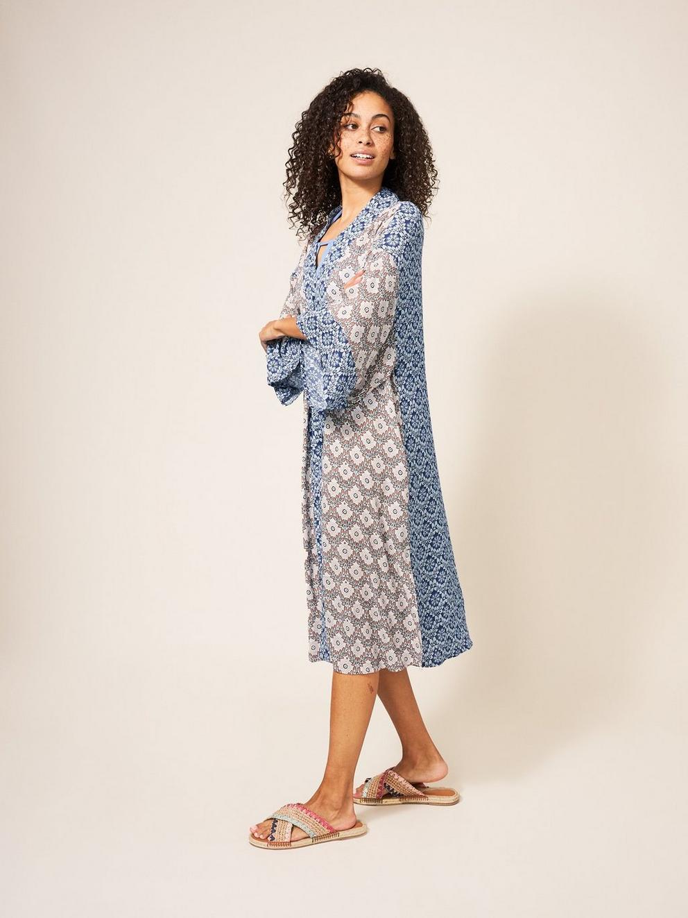 Coastal Printed Kimono in BLUE MLT - MODEL FRONT