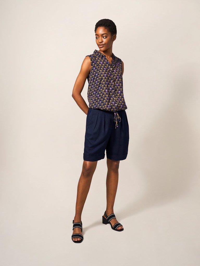 Una Short in DARK NAVY - MODEL FRONT