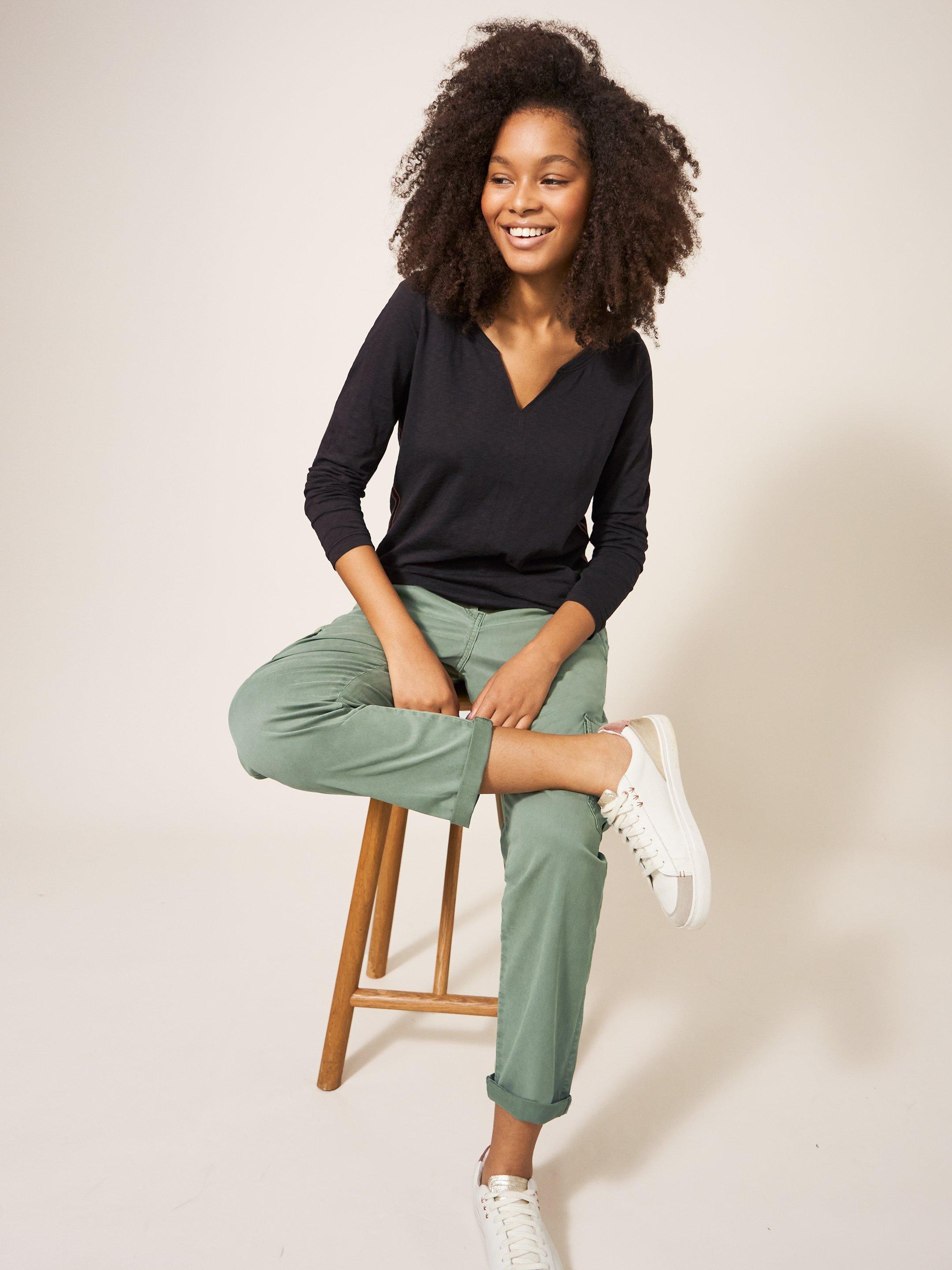 Everleigh Cargo Trouser in MID GREEN