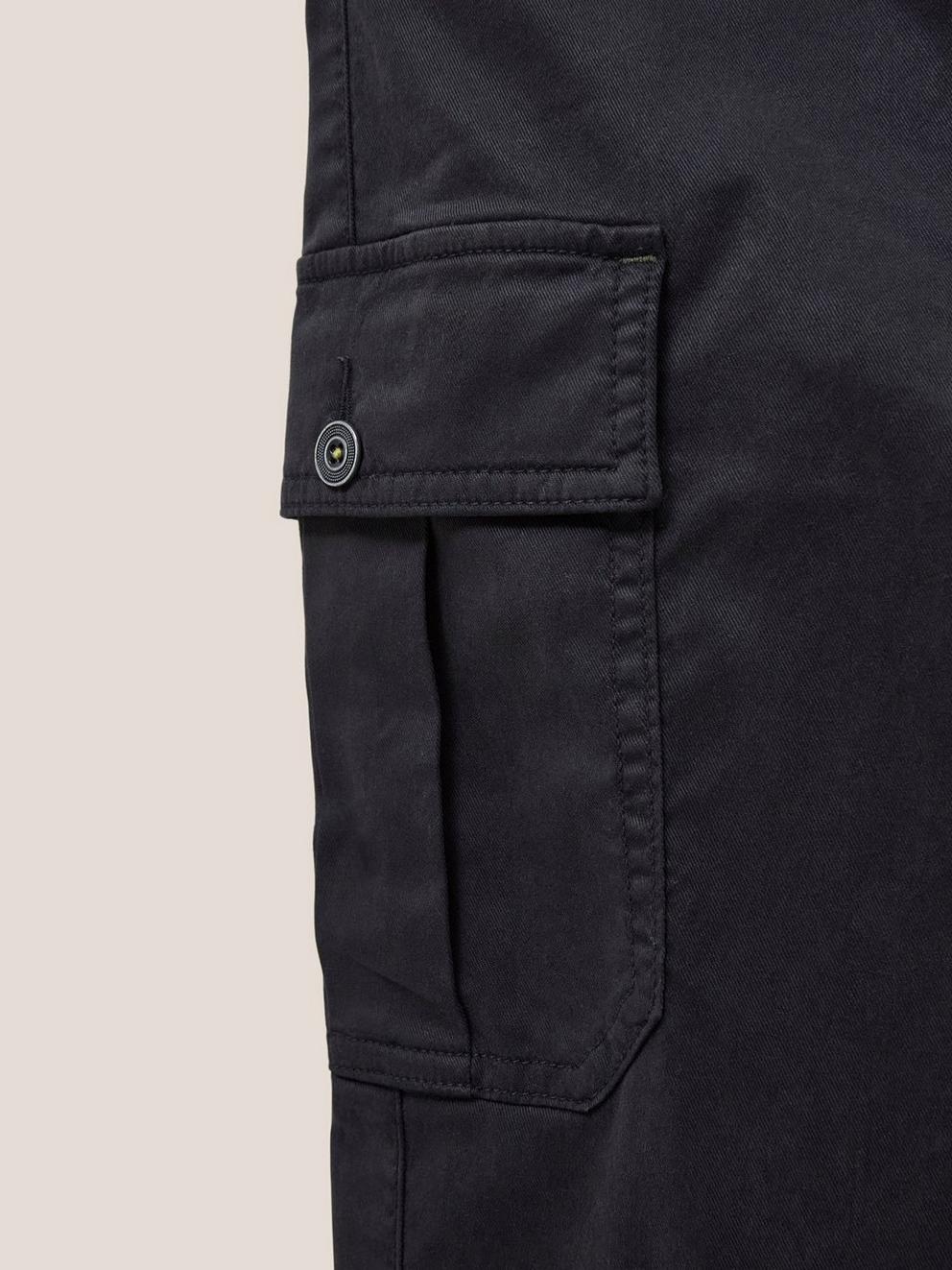 Everleigh Cargo Cropped Trouser in WASHED BLK - FLAT DETAIL