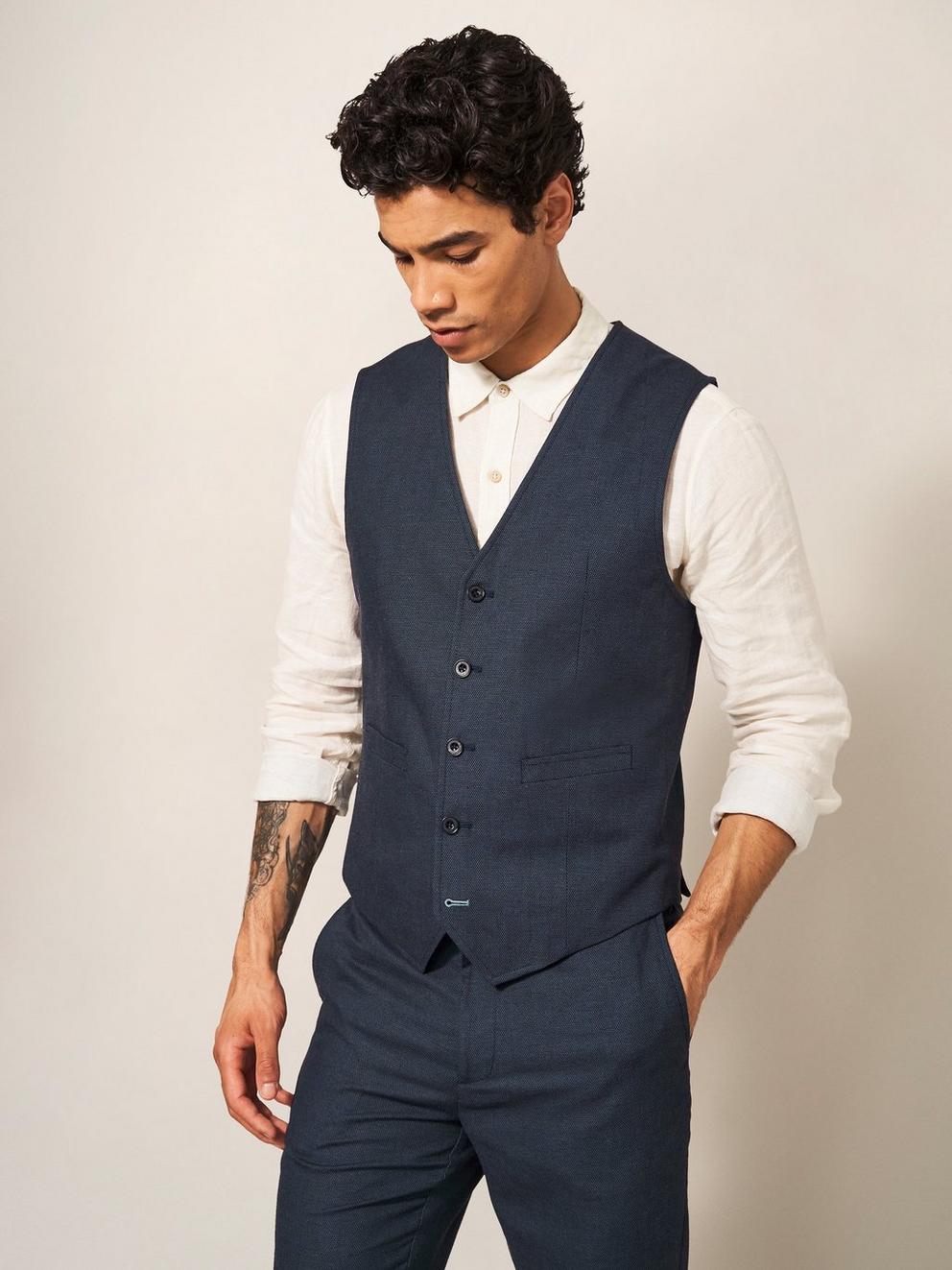 Abbot Linen Regular Fit Waistcoat in FR NAVY - MODEL DETAIL