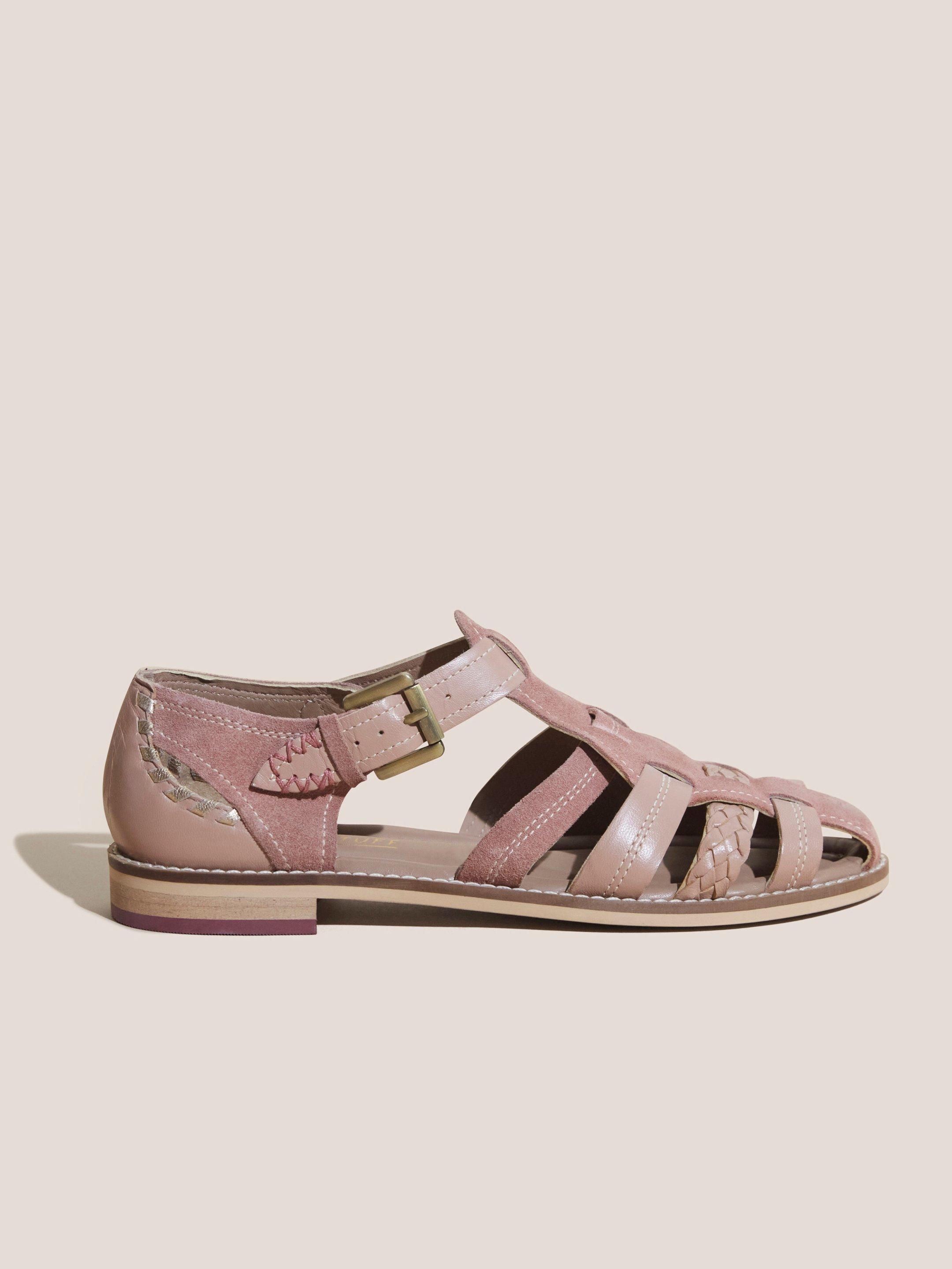 Fisherman Shoe in MID PINK - MODEL FRONT