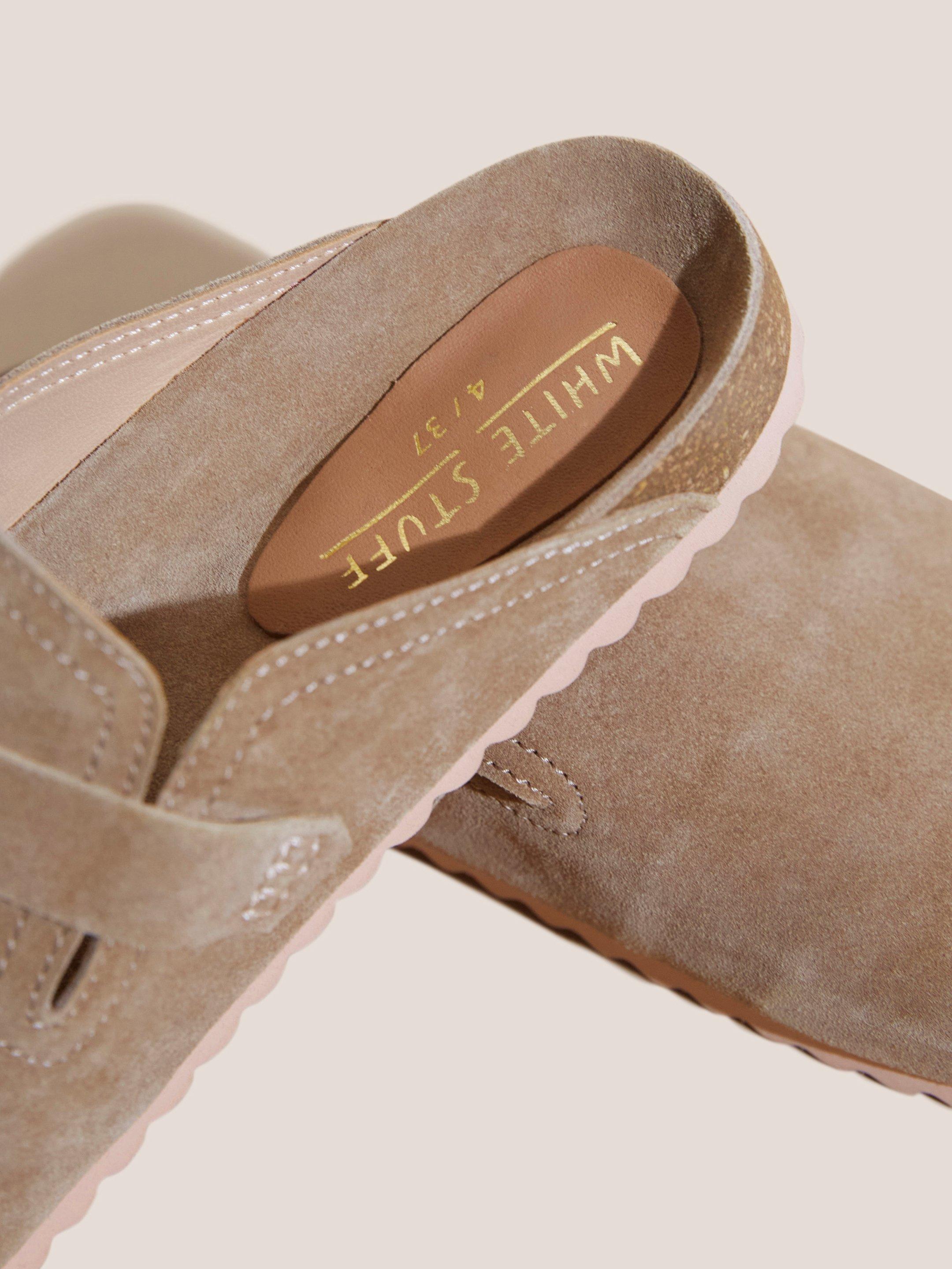 Slip On Suede Footbed in LGT NAT - FLAT DETAIL