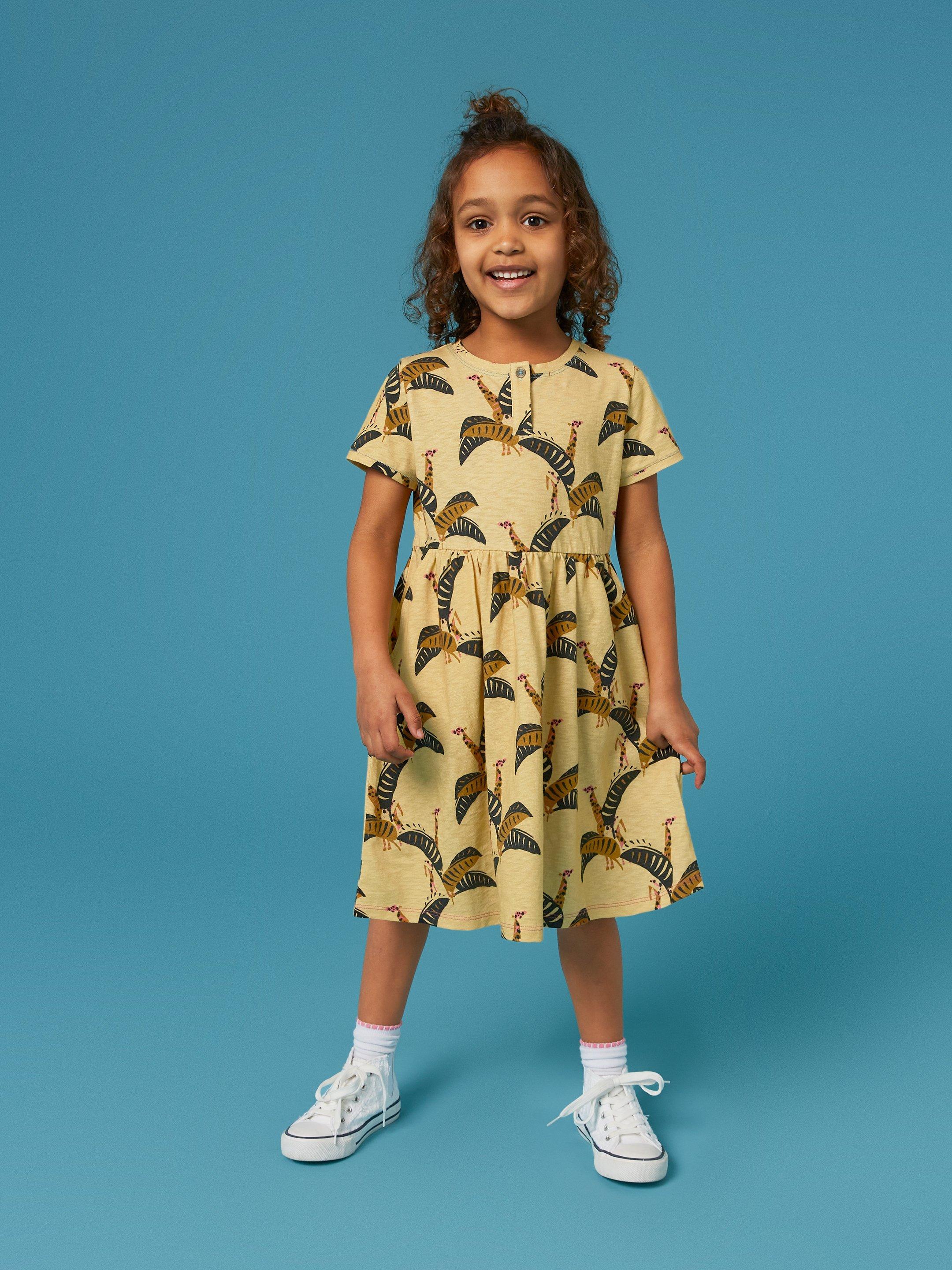 Casey Printed SS Dress in YELLOW MLT - MODEL DETAIL
