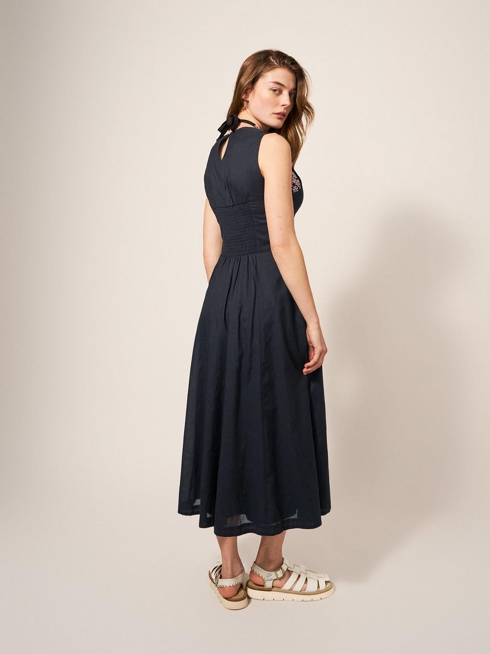 Sophia Cotton Midi Dress in PURE BLK - MODEL BACK