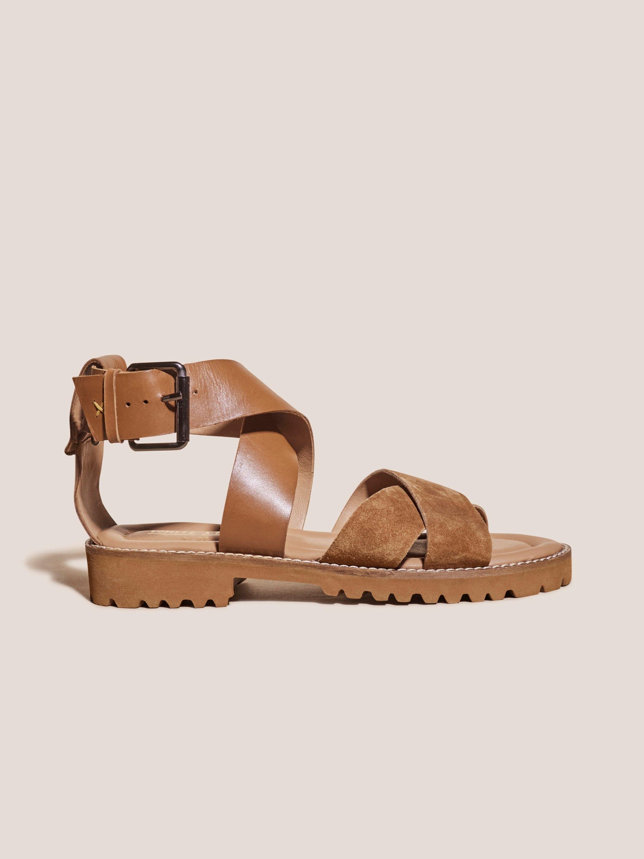Chunky Leather Sandal in MID TAN - MODEL FRONT