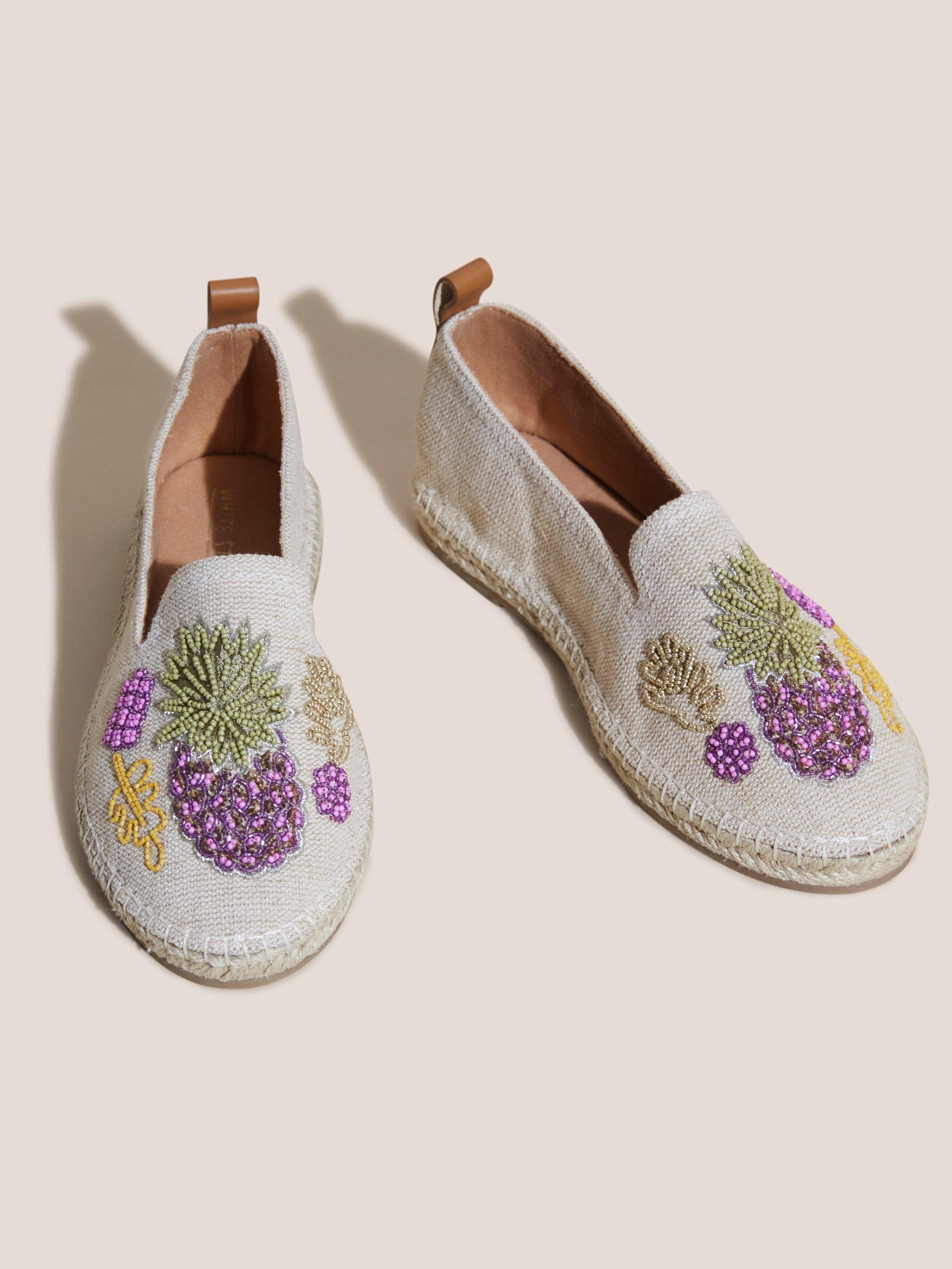 Beaded Pineapple Espadrille in NAT MLT - FLAT FRONT