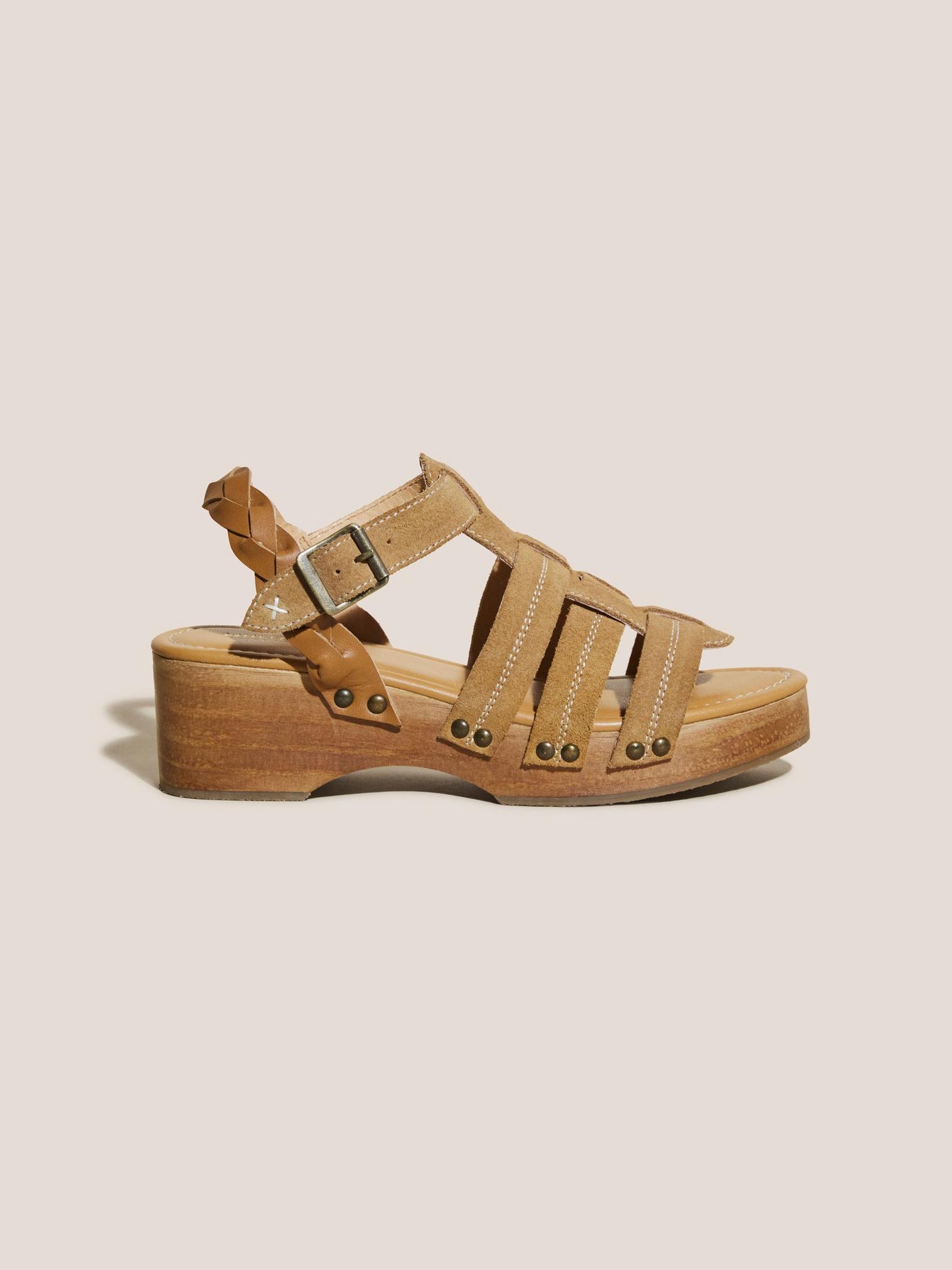 Gladiator Leather Clog Sandal in MID TAN - MODEL FRONT