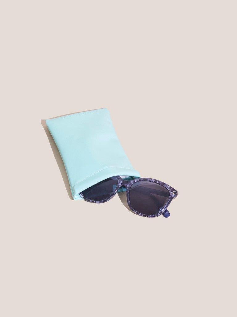 Soft Cateye Sunglasses in DK BLUE - FLAT BACK
