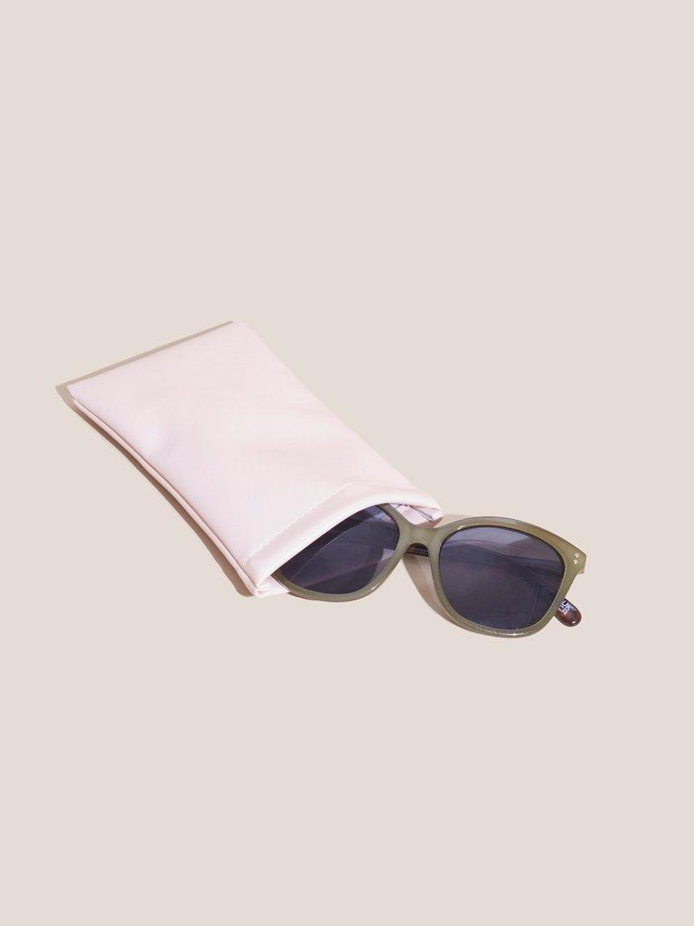 Soft Cateye Sunglasses in DUS GREEN - FLAT BACK