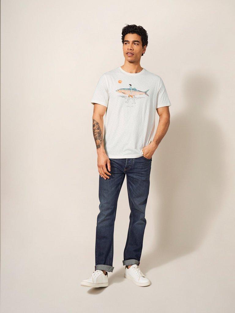 Fish Surfboard Graphic Tee in NAT WHITE - MODEL FRONT