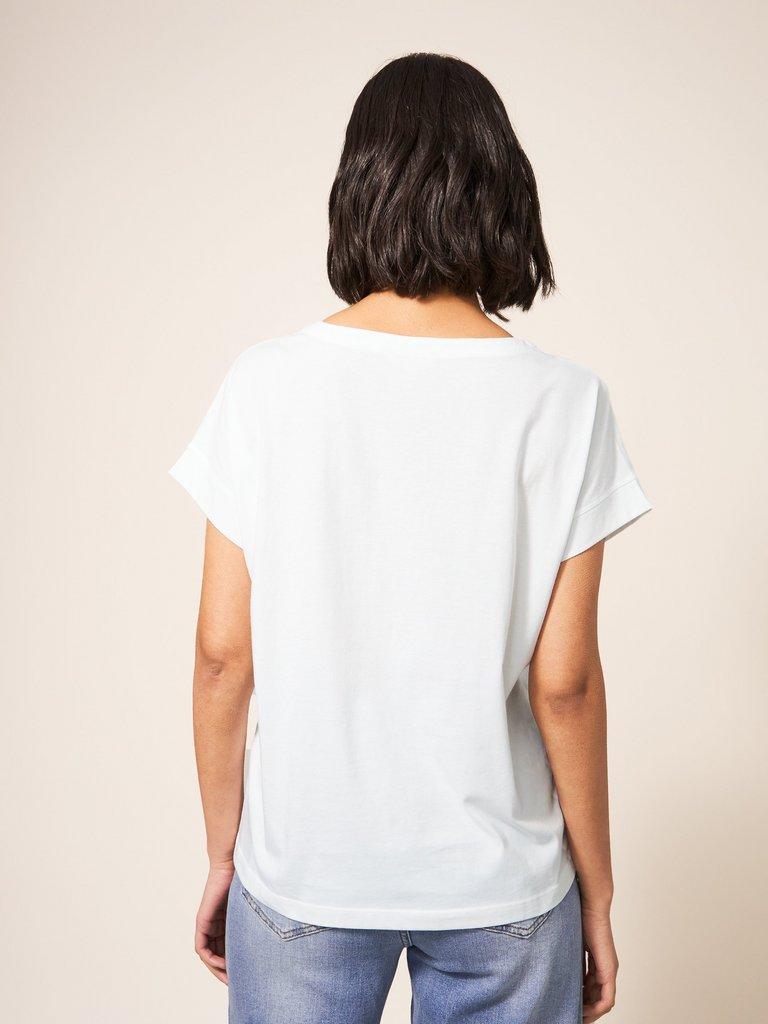 Urban Tee in BRIL WHITE - MODEL BACK