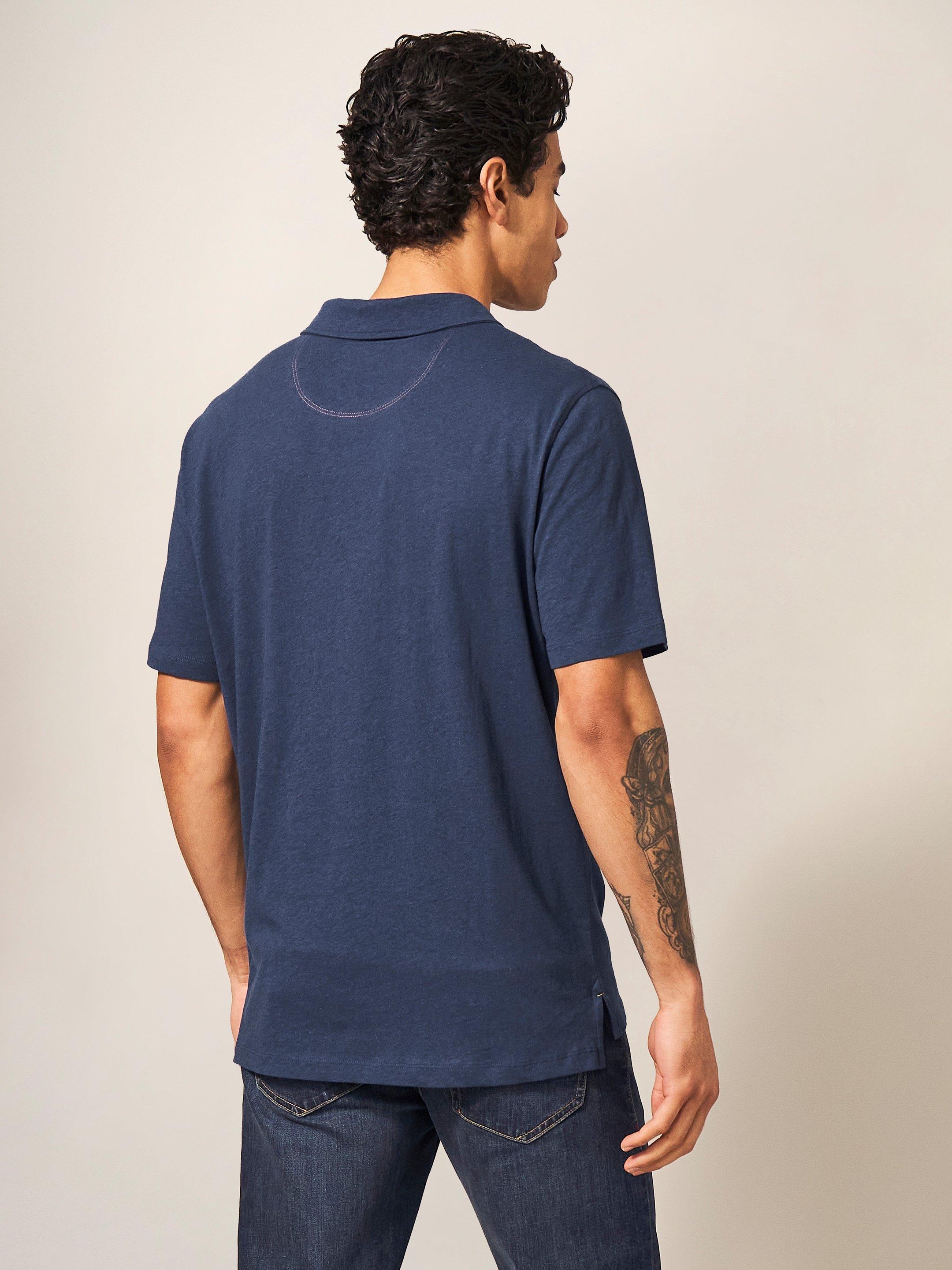 Linen Blend Polo in INDIGO BLE - MODEL BACK