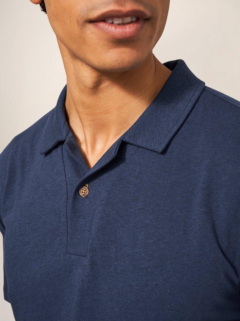 Linen Blend Polo in INDIGO BLE - MODEL DETAIL