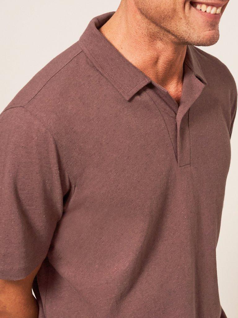 Linen Blend Polo in LGT PLUM - MODEL DETAIL