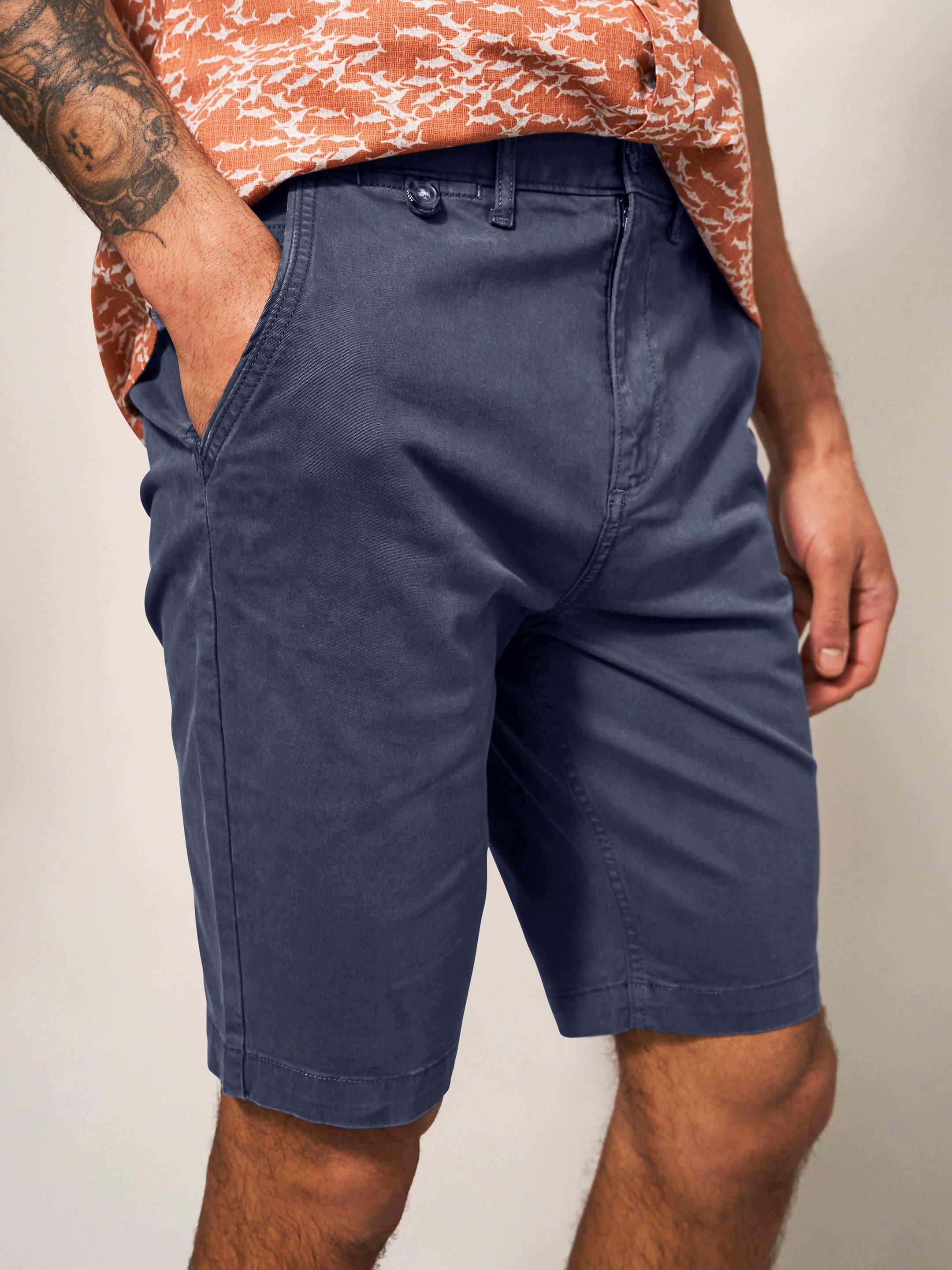 Sutton Slim Fit Chino Short in DARK NAVY White Stuff