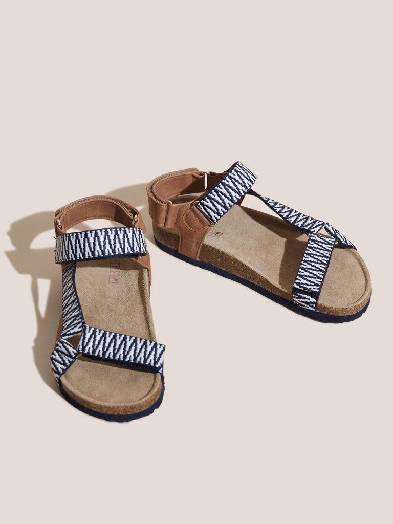 Trek Footbed Sandal in BLK MLT - FLAT FRONT