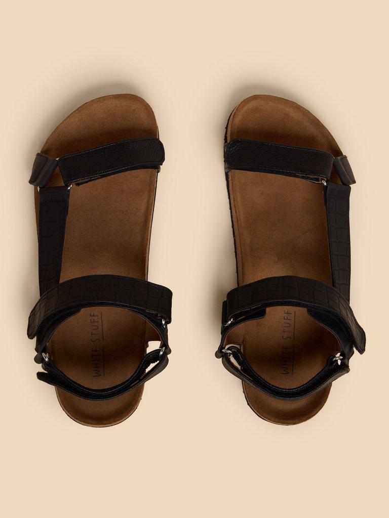 Trek Footbed Sandal in PURE BLK - FLAT BACK