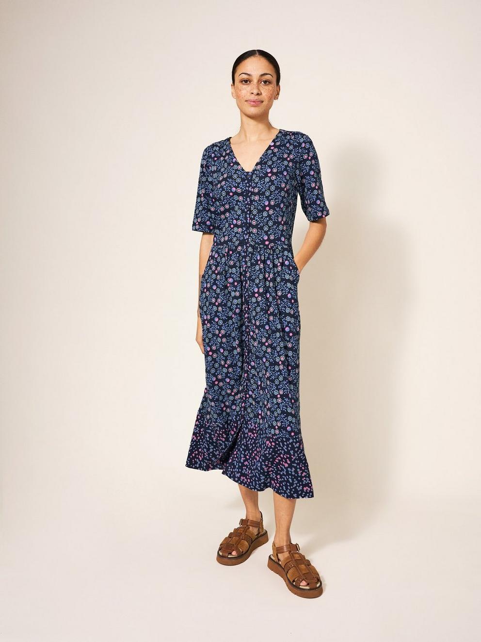 Pearl Midi Jersey Dress in NAVY MULTI - LIFESTYLE