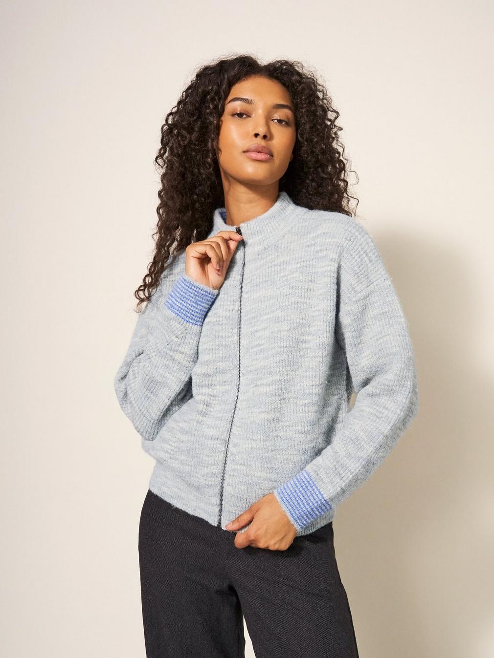 WEEKEND BOMBER in GREY MARL - MODEL FRONT