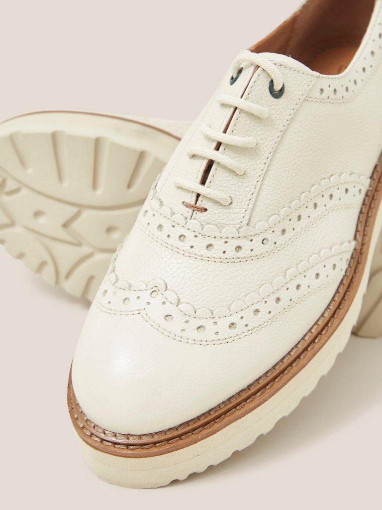 Chunky Leather Lace Up Brogue in LGT NAT - FLAT DETAIL