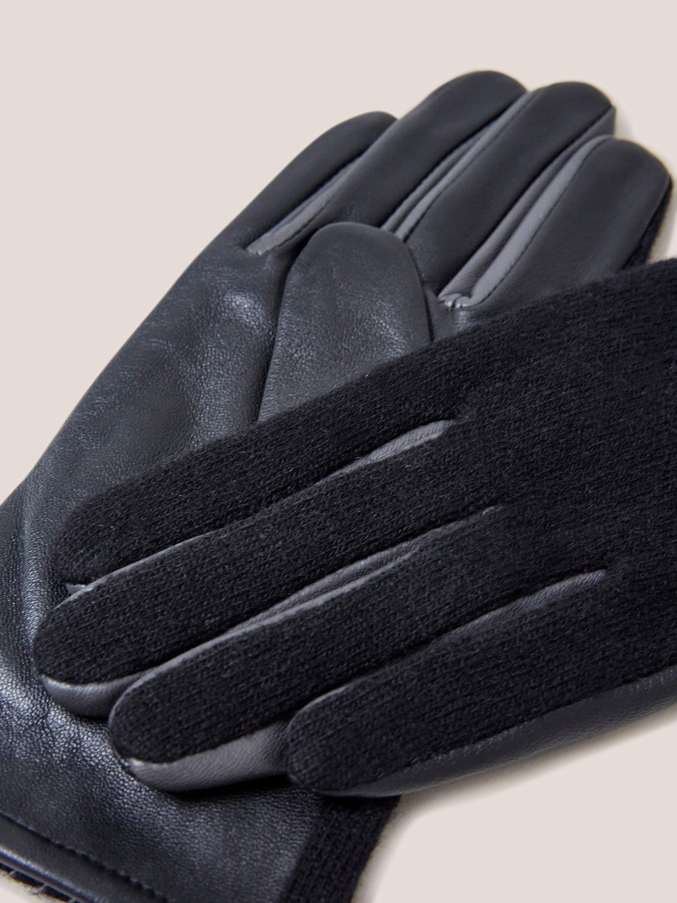 Lucie Leather Glove in PURE BLK - FLAT DETAIL