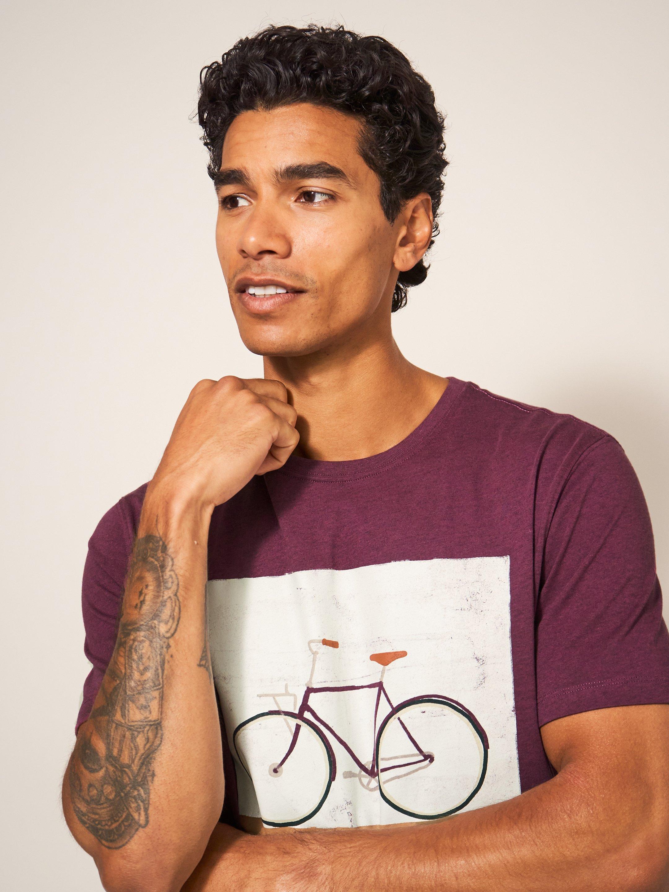 City Cruiser Graphic Tshirt in MID PLUM - MODEL FRONT
