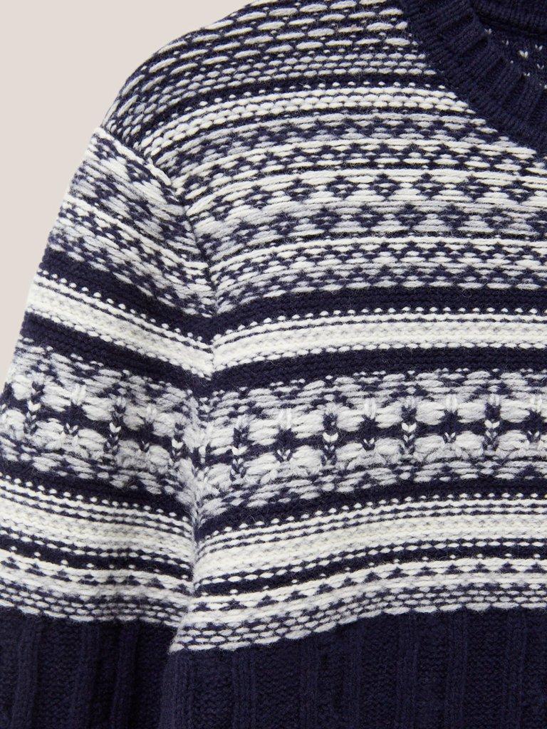 Cable Fairisle Crew in DARK NAVY - FLAT DETAIL