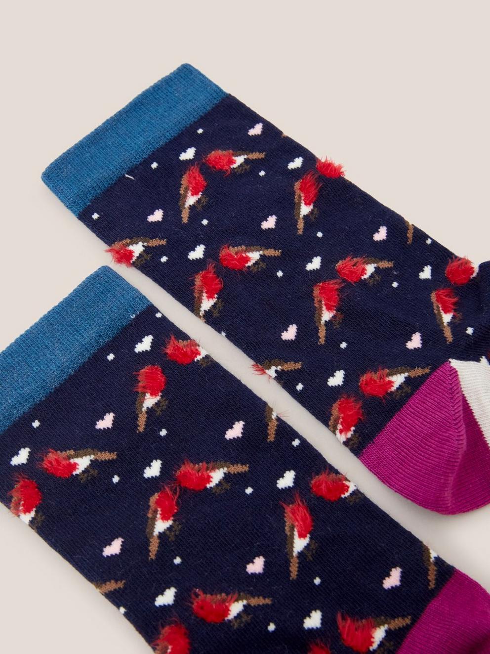 Fluffy Robin Ankle Socks in NAVY MULTI - FLAT DETAIL