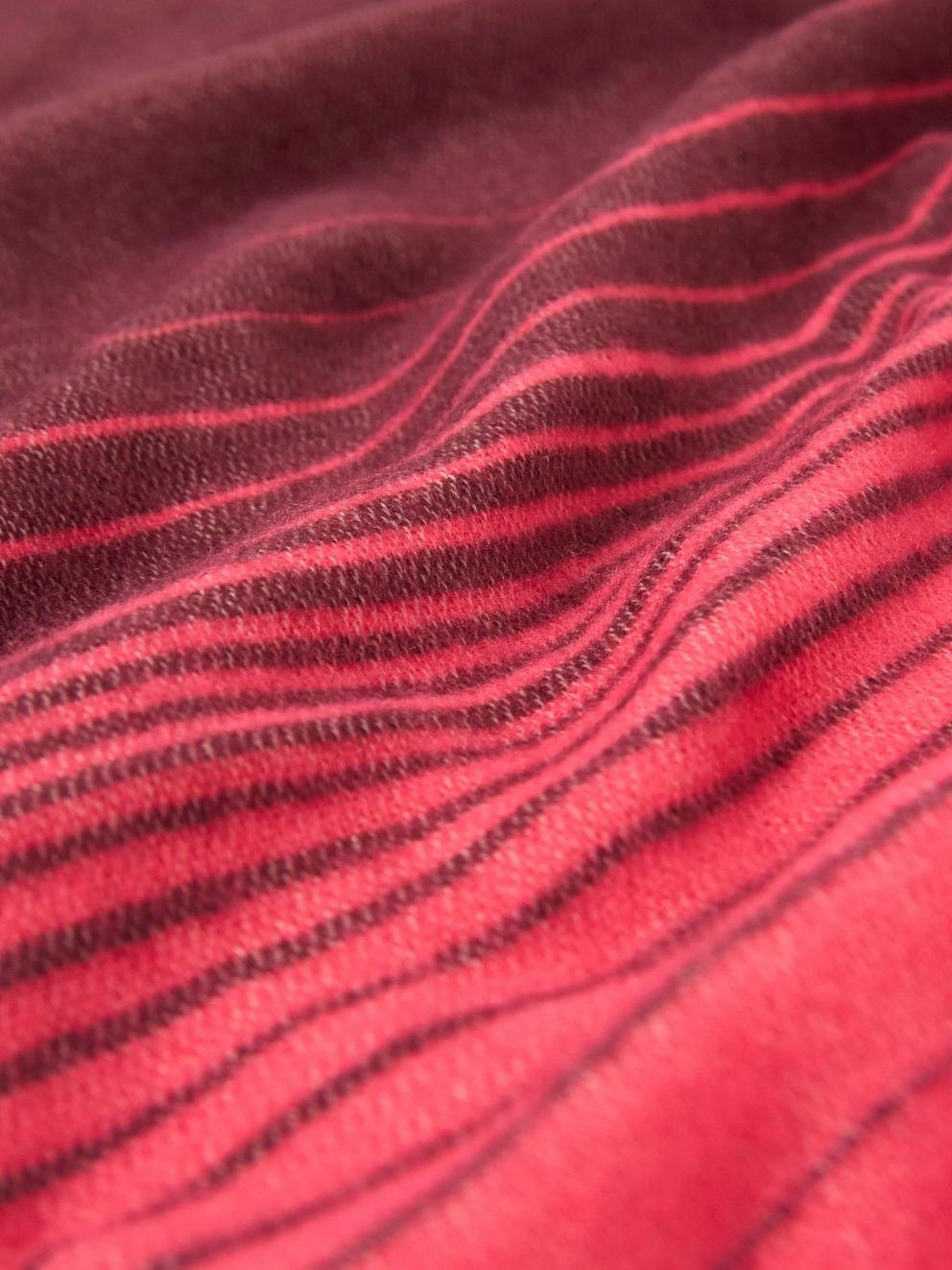 Selma Scarf Midweight in BRT PINK - FLAT DETAIL