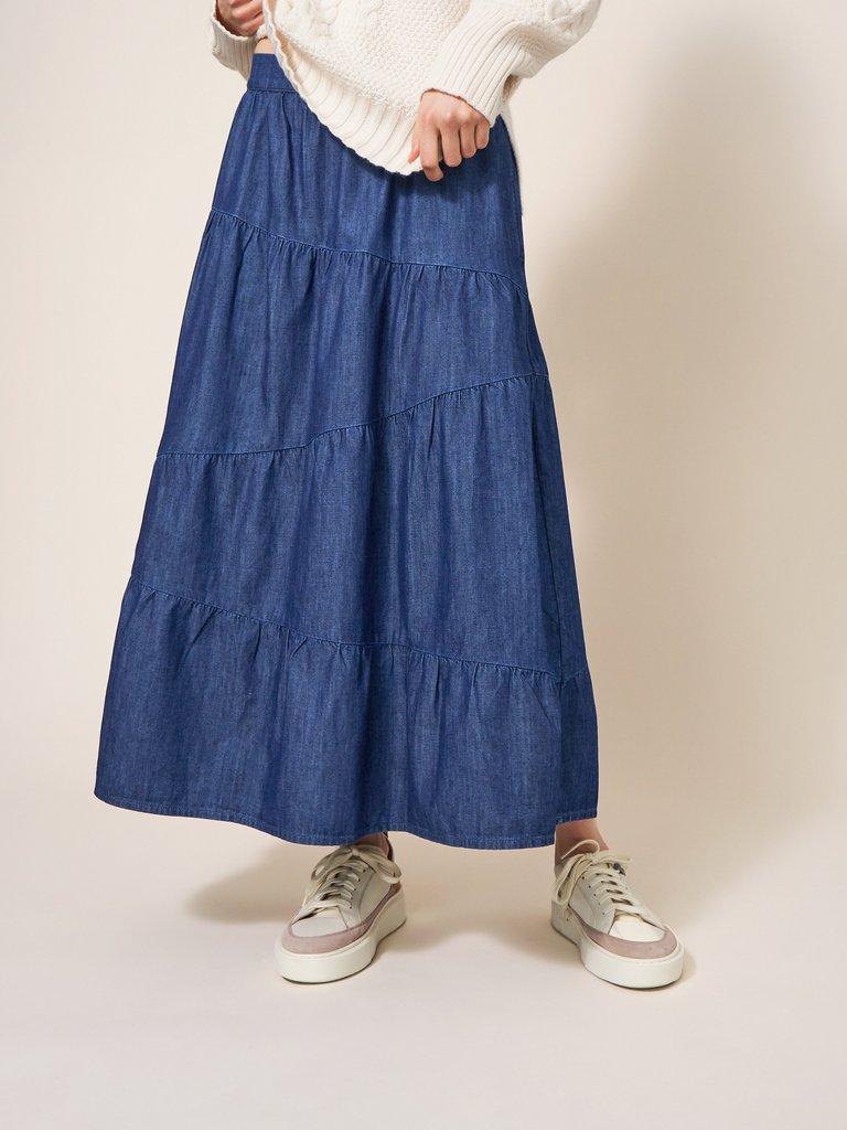 Jenna Tiered Denim Skirt in DK DENIM - MODEL DETAIL