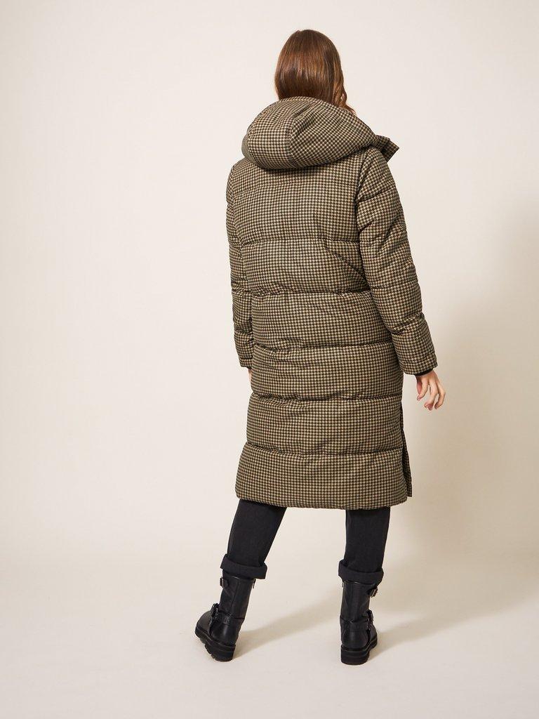 Elyse Quilted Coat in TAN PR - MODEL BACK