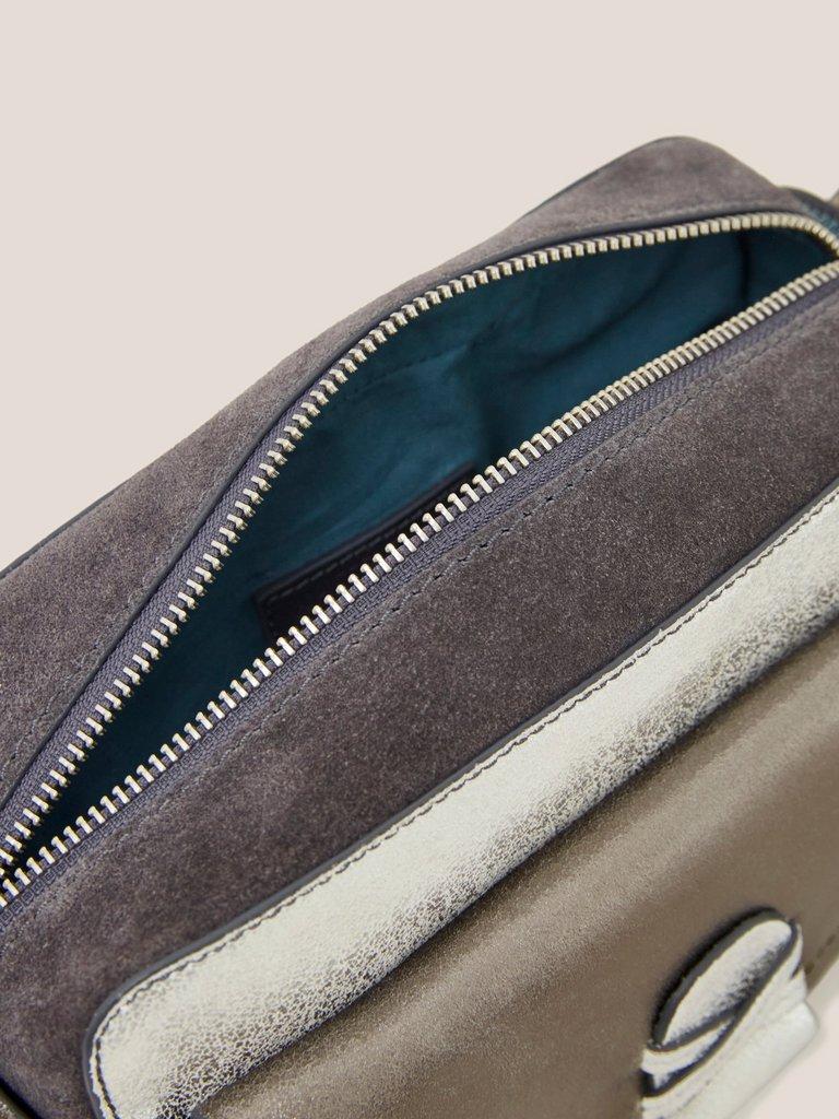 Lola Leather Camera Bag in GREY MLT - FLAT DETAIL