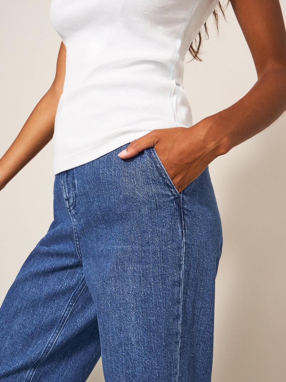 Sadie Wide Leg Jean in DK DENIM - MODEL FRONT