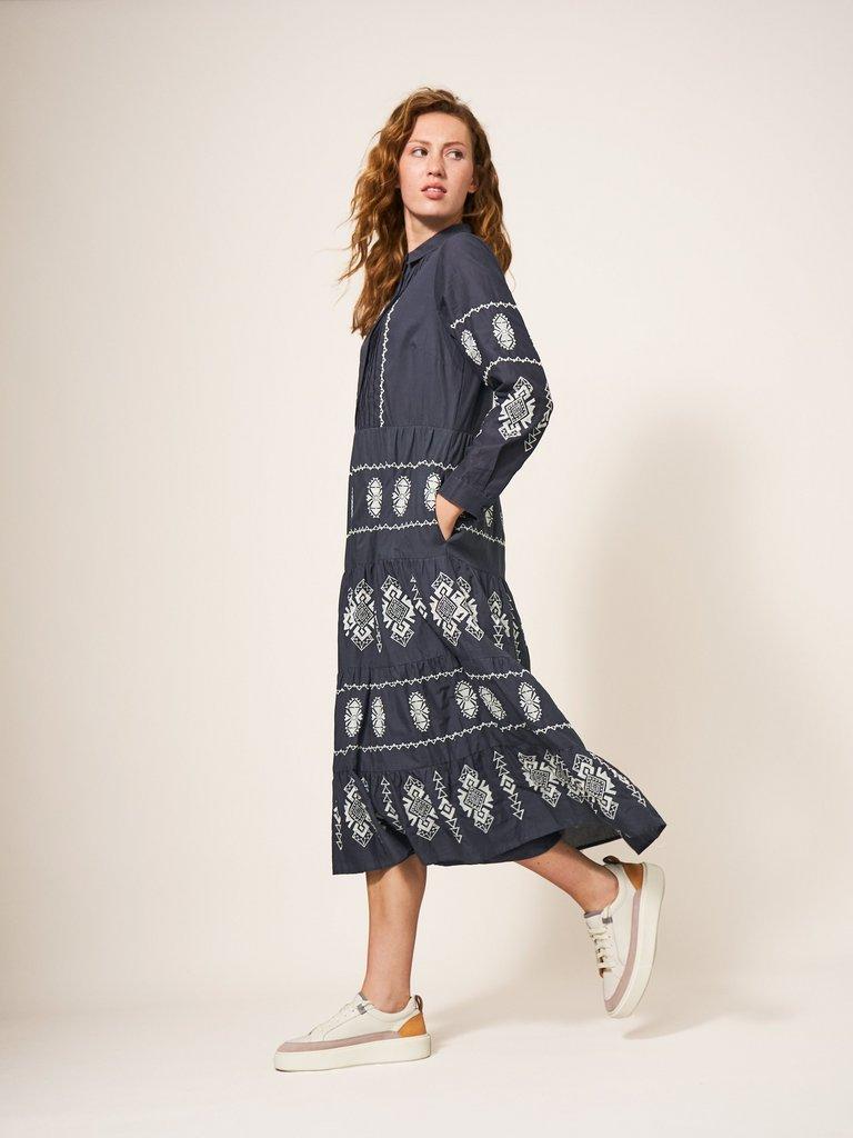 Long sleeve 2024 embroidered midi dress