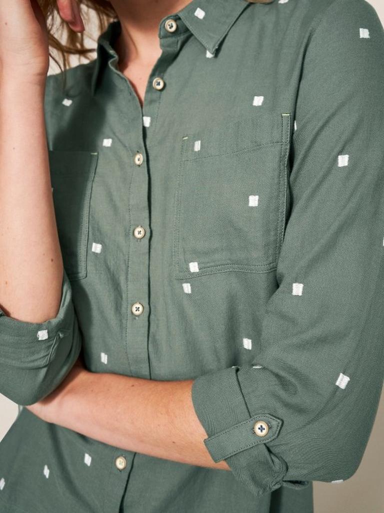 Sophie Organic Cotton Shirt in GREEN MULTI - MODEL DETAIL