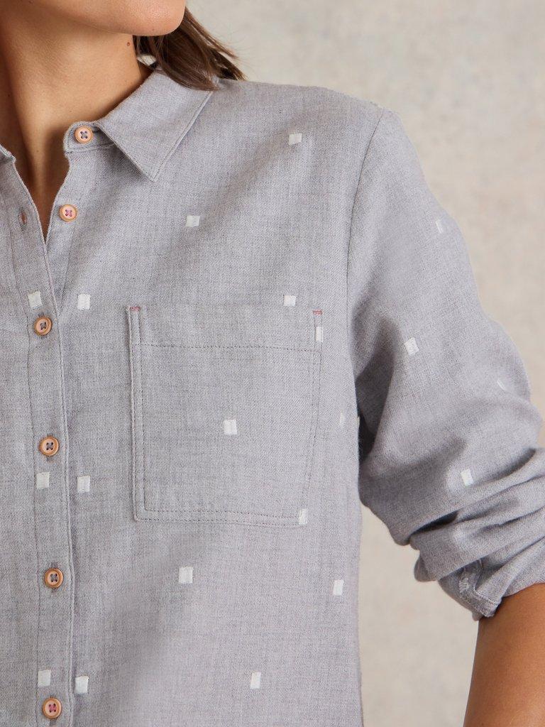 Sophie Organic Cotton Shirt in GREY MLT - MODEL DETAIL