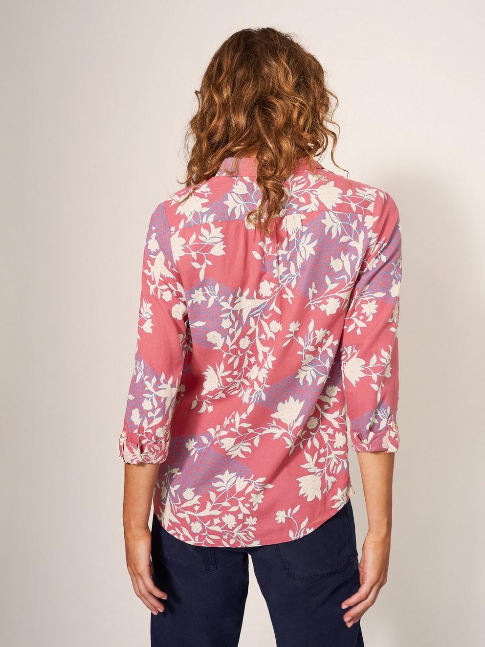 Sophie Organic Cotton Shirt in RED PR - MODEL BACK