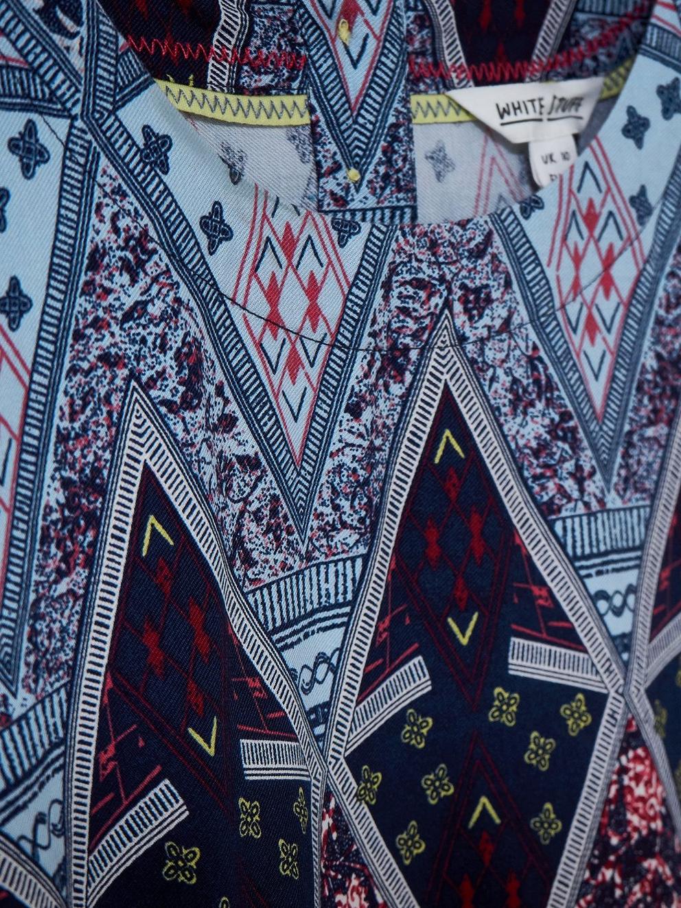 Mila Relaxed Fit Top in NAVY MULTI - FLAT DETAIL